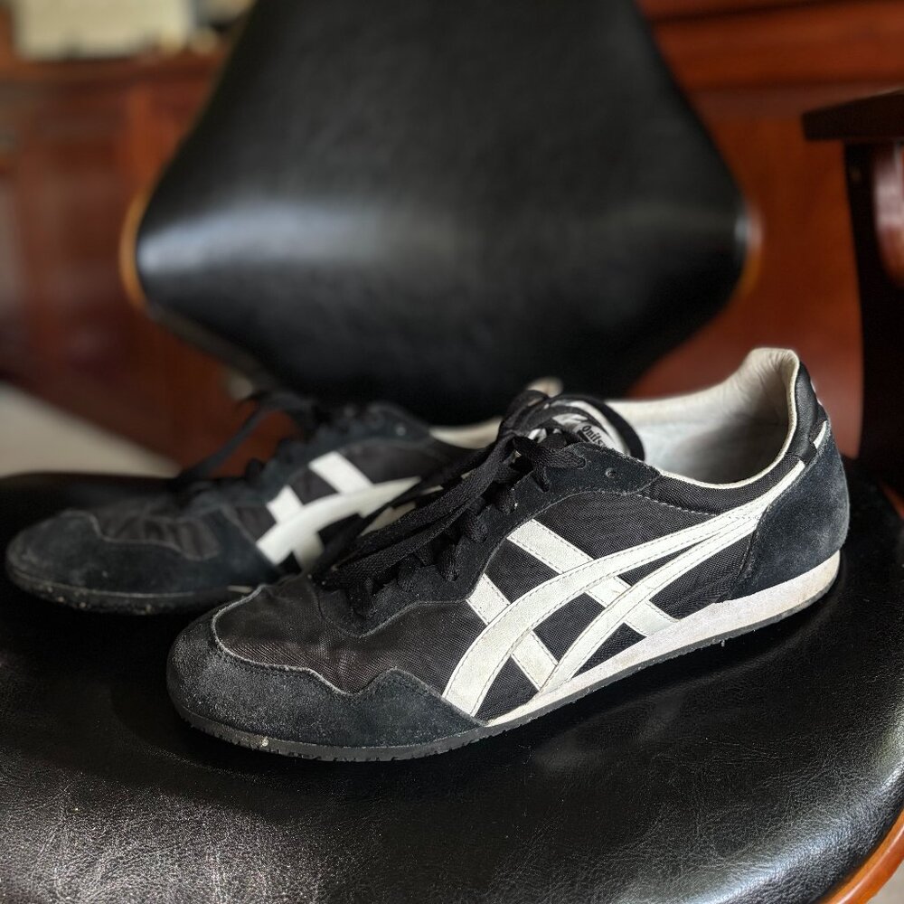 Onitsuka Tiger Mexico 66 Sneakers – Navy/White (Size 10.5 Men’s)